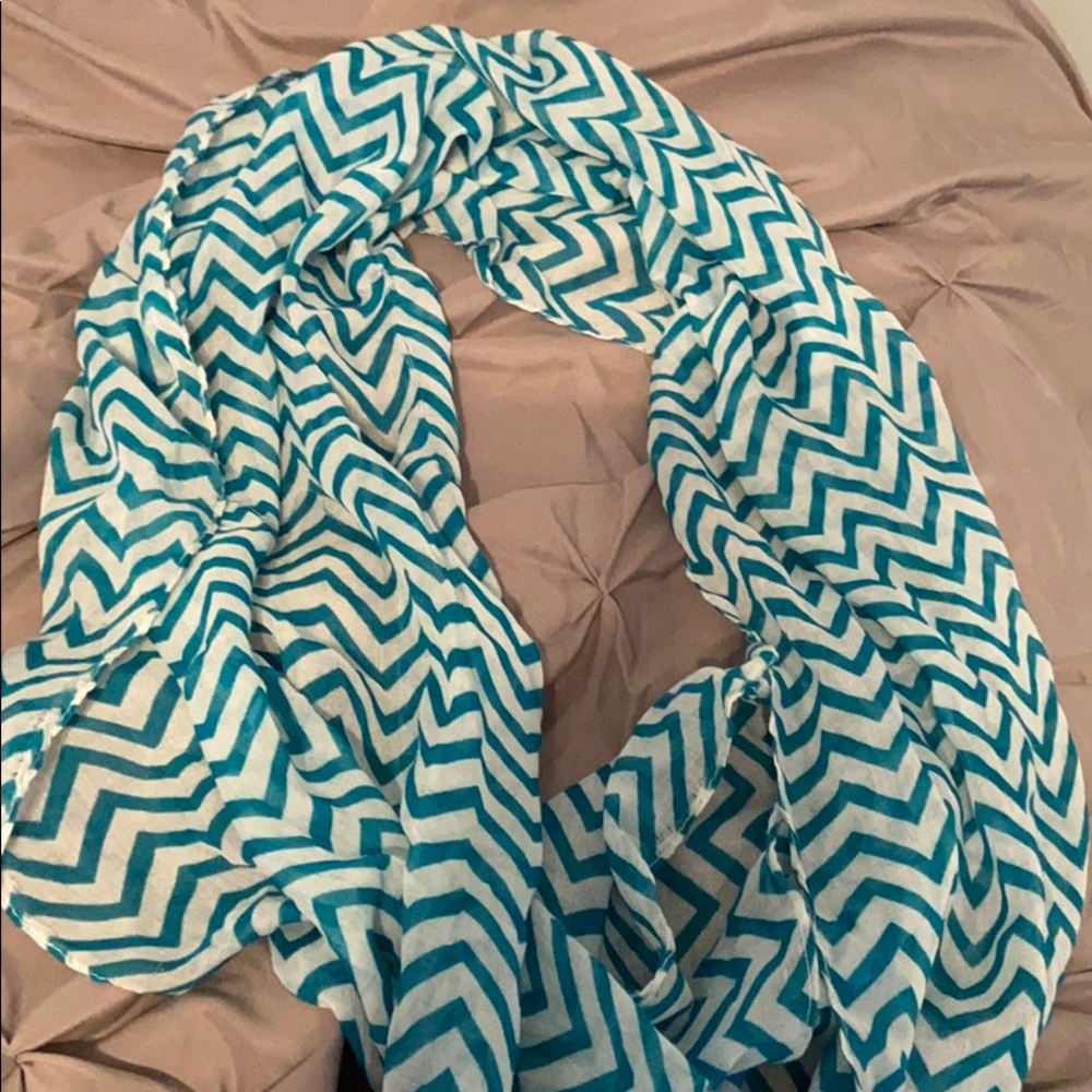Chevron scarf